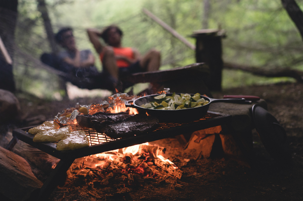 How Do You Cook Meat on a Campfire? 